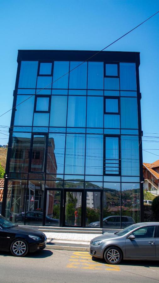 Glass Apartmani Novi Pazar Buitenkant foto